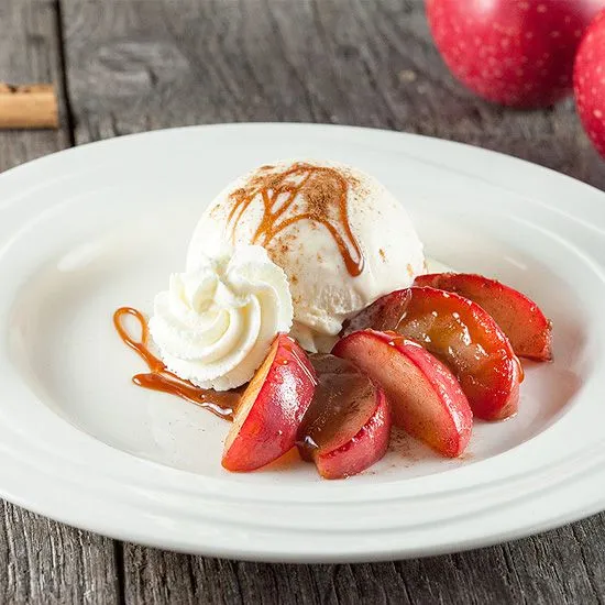 Recipe: Warm apples and cinnamon ice cream