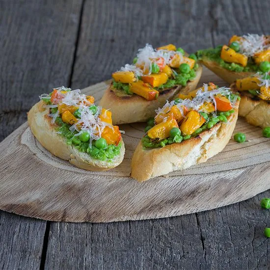 Recipe: Pumpkin and peas bruschetta