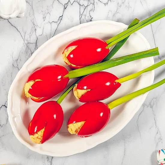 Recipe: Deviled egg tulips