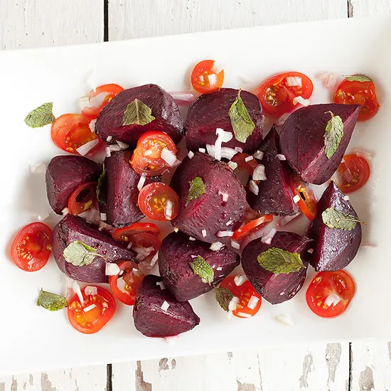 Recipe: Roasted beets and tomato salad