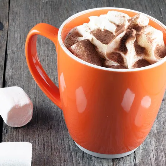 Recipe: Hot chocolate with rum and marshmallows