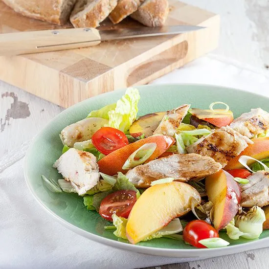 Recipe: Peach and chicken salad