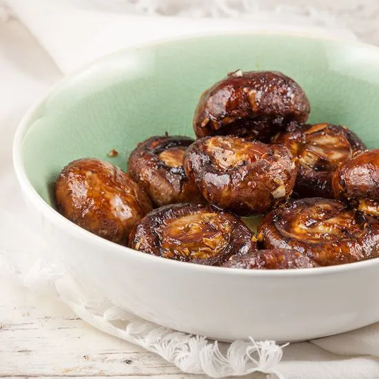 Recipe: Barbecued garlic chestnut mushrooms