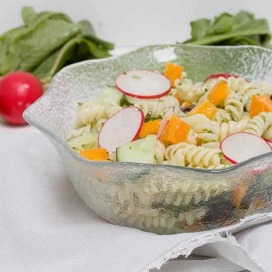 Recipe: Pasta salad with cucumber and basil pesto