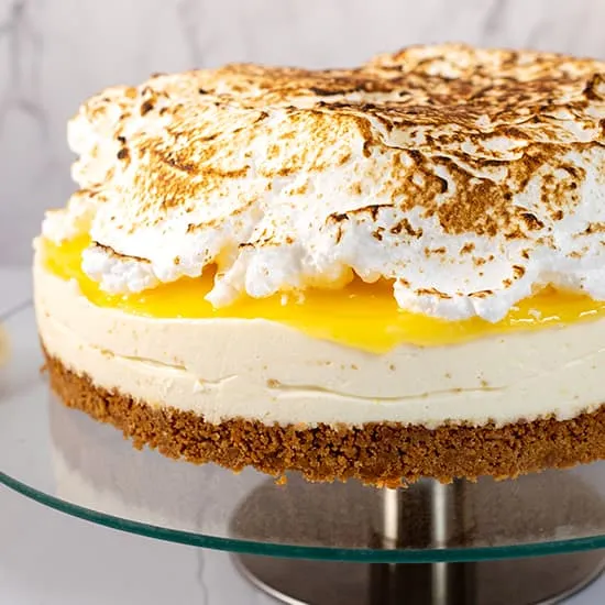 Lemon meringue cheesecake
