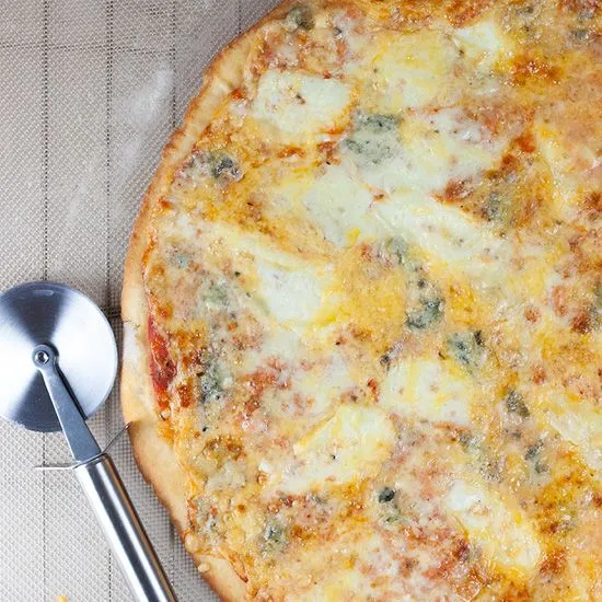 Recipe: Quattro formaggi pizza