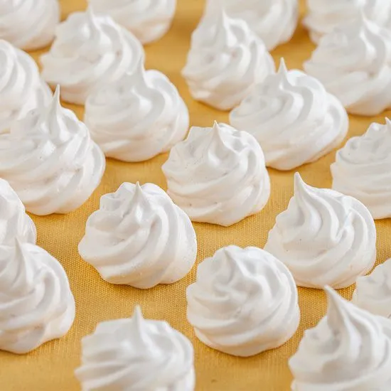 Recipe: Mini meringues