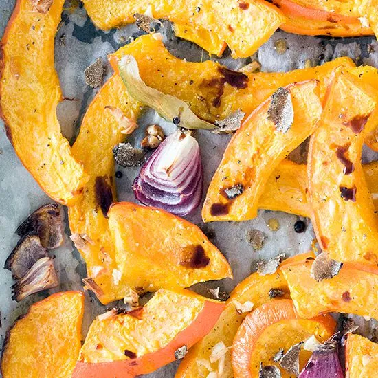 Recipe: Oven-roasted pumpkin with red onion and truffle