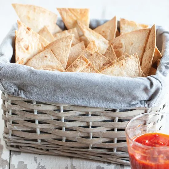Recipe: Homemade tortilla chips with red chilli dipping sauce