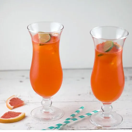Recipe: Grapefruit Aperol cocktail with lime