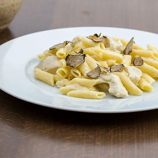 Recipe: Creamy chicken pasta with truffle