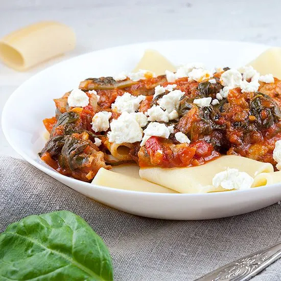 Recipe: Pork sausage, tomato and spinach pasta