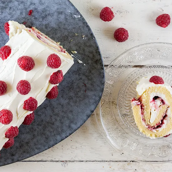 Recipe: Raspberry cake roll