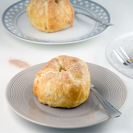 Recipe: Pastry-wrapped baked apples