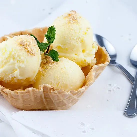 Recipe: Mango frozen yoghurt