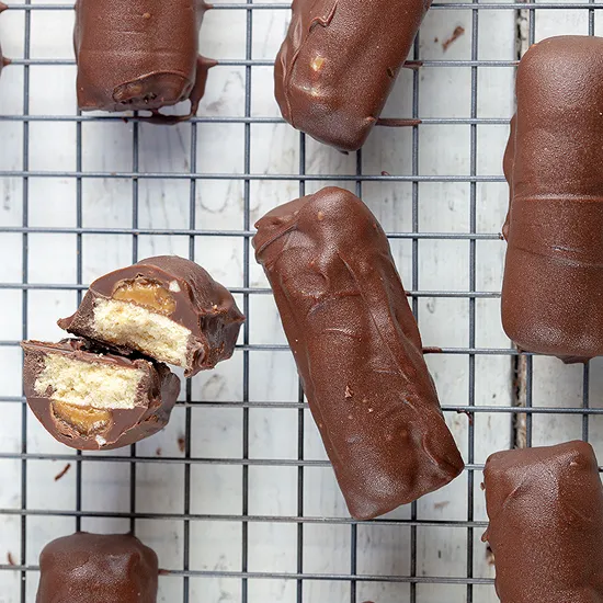 Recipe: Homemade Twix® bars