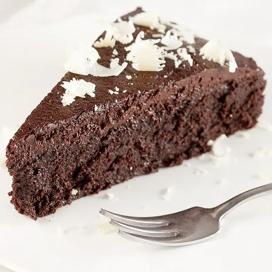Recipe: Gluten-free dark chocolate cake