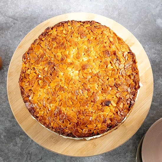 Recipe: German Bee Sting Cake (bienenstich)