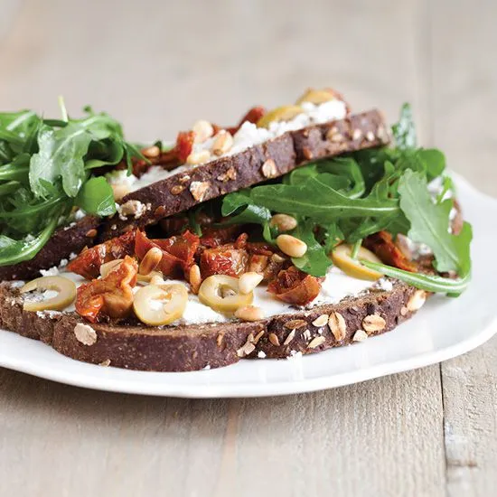 Recipe: Goat cheese, sun-dried tomato and olive open sandwich