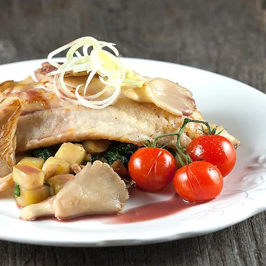 Recipe: Red perch with spinach and mushrooms