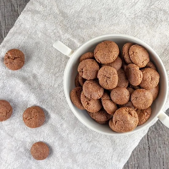 Recipe: What is the difference between pepernoten and kruidnoten?