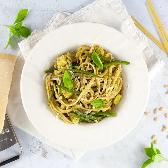 Recipe: Trenette with pesto and green beans