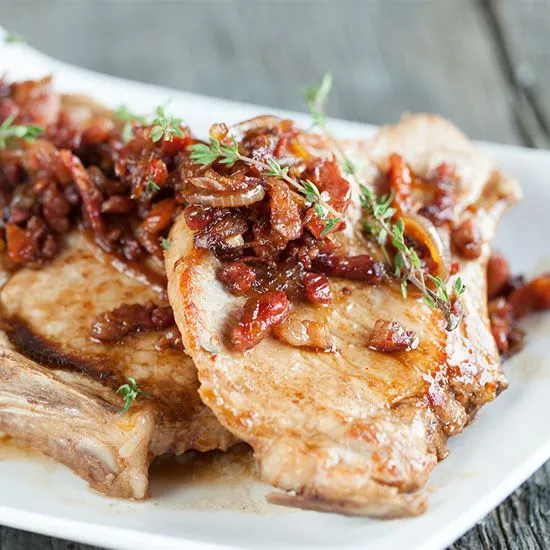 Recipe: Pork chops with bacon and caramelised onions