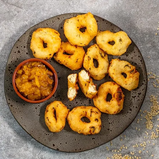 Recipe: Medu vada (urad dal vada)