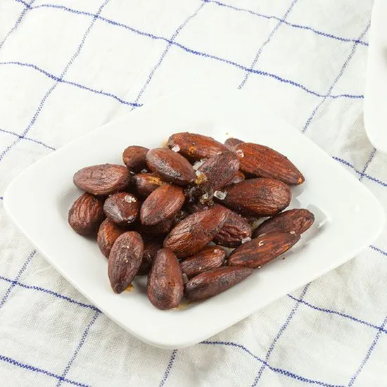 Recipe: Roasted almonds with smoked paprika