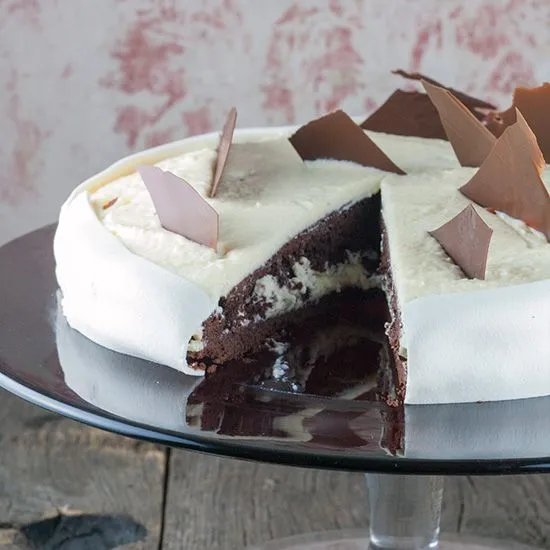 Recipe: Chocolate pie with marzipan mousse