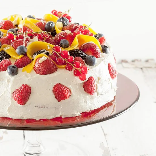 Recipe: Summer fruit celebration cake