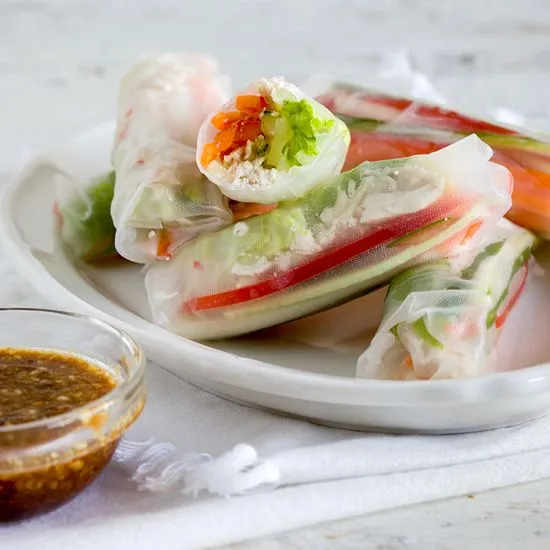 Recipe: Chicken and sesame spring rolls