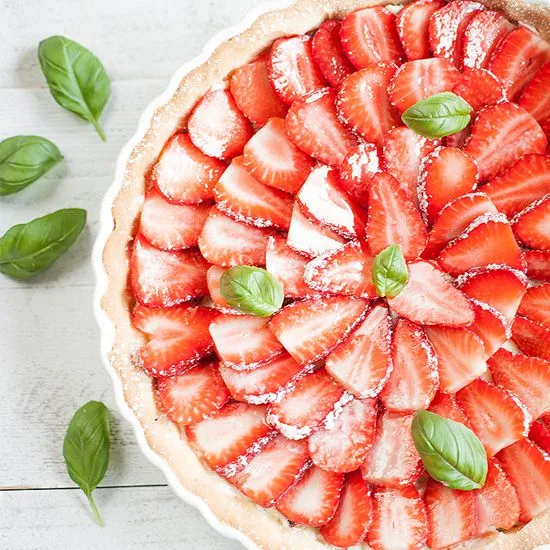 Recipe: Strawberry and basil tart