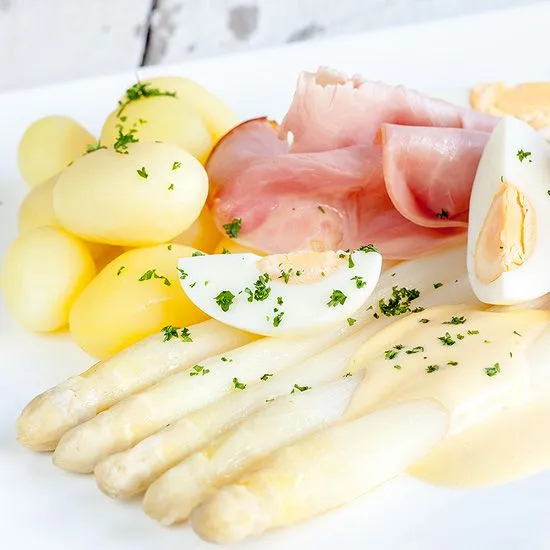 Recipe: White asparagus and hollandaise sauce