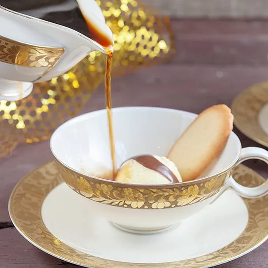 Recipe: Affogato with chocolate sauce