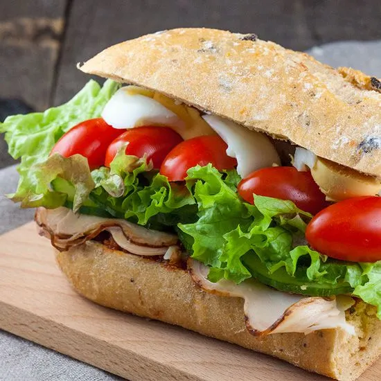 Recipe: Smoked chicken breast and red pesto sandwich