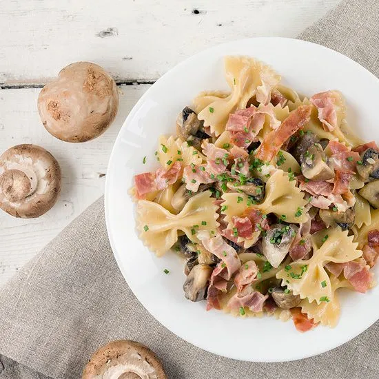 Recipe: Creamy ham and mushroom farfalle