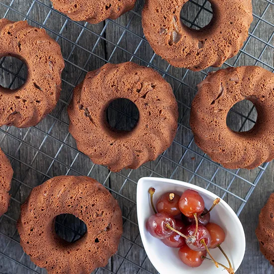 Recipe: Mini chocolate and cherry bundt cakes