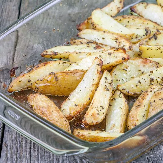 Recipe: Spicy oven-roasted potato wedges