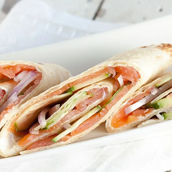 Recipe: Smoked salmon wraps