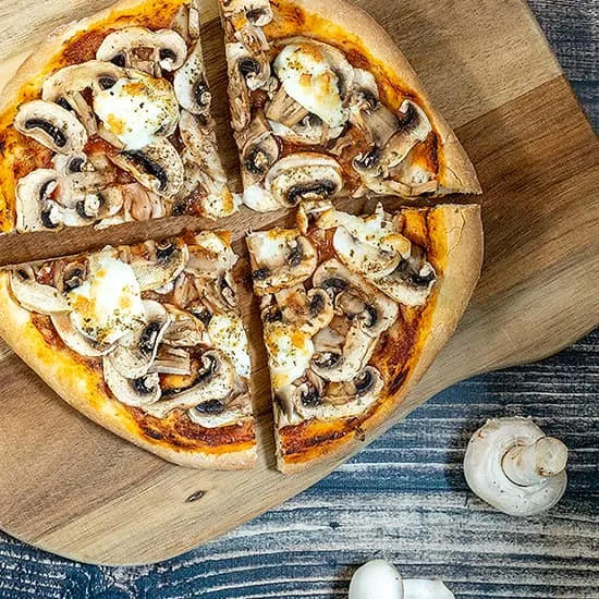 Recipe: Pizza funghi (mushroom pizza)
