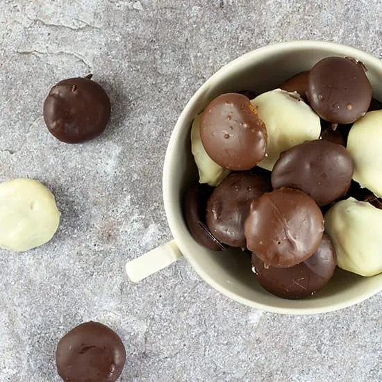 Recipe: Dutch chocolate pepernoten biscuits