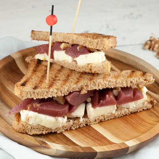Recipe: Poached pear sandwich