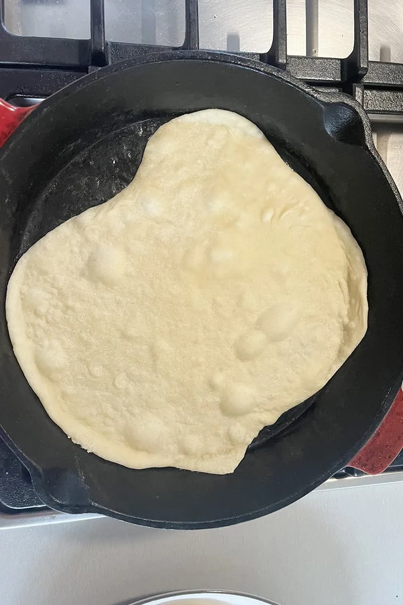 Homemade flour tortillas preparation - step 2