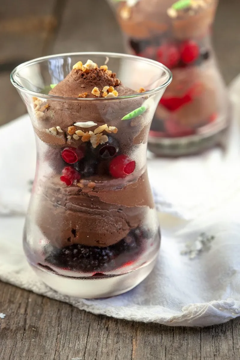 Chocolate and red fruit cheesecake