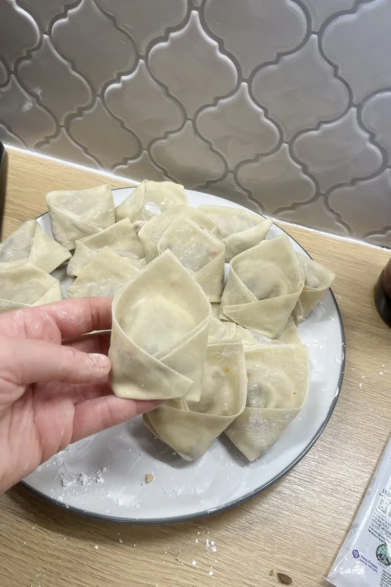 Wonton soup preparation - step 3