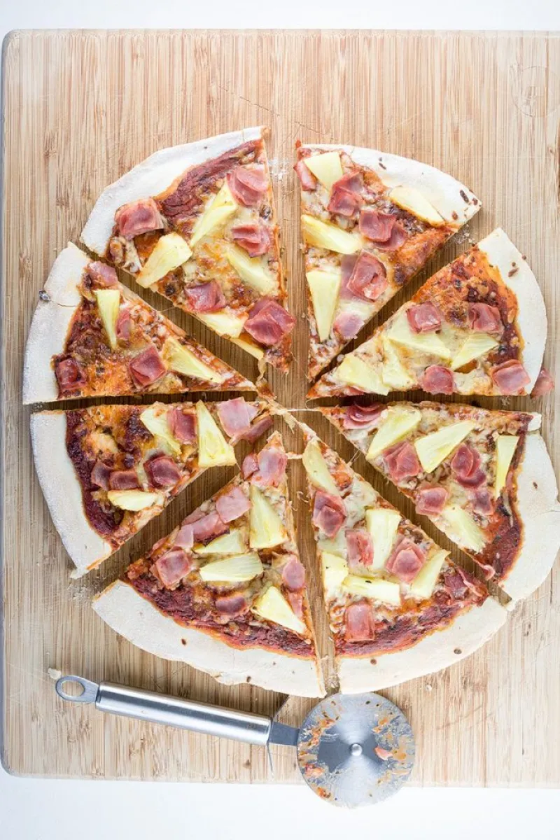 Hawaiian pizza