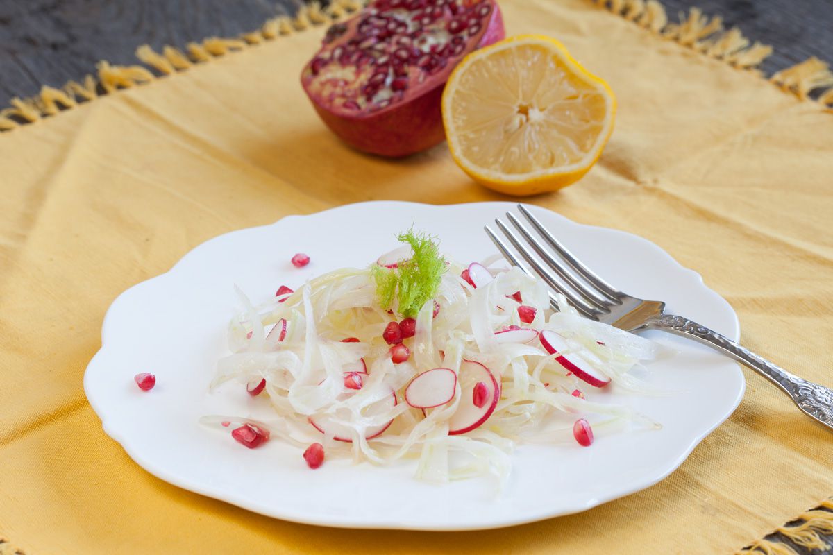 Fennel, pomegranate and radish salad