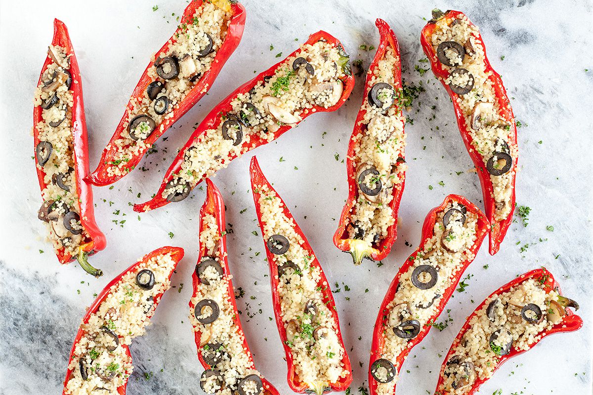 Stuffed pointed peppers with couscous