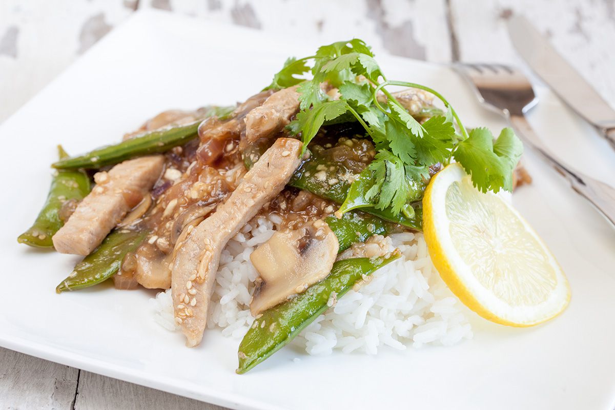Sweet and spicy sugar snaps with rice